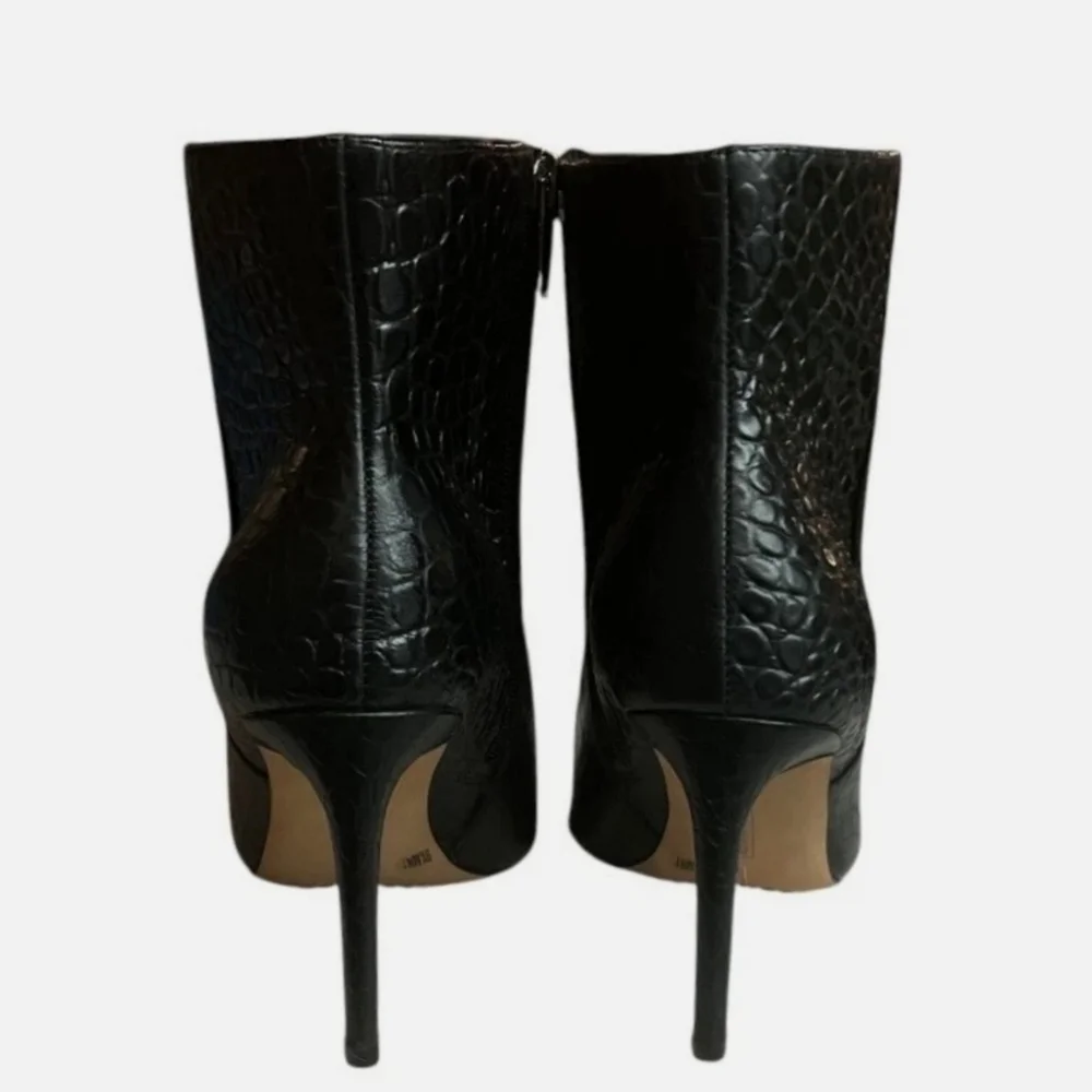 Vince Camuto Leather Ankle Boots 10